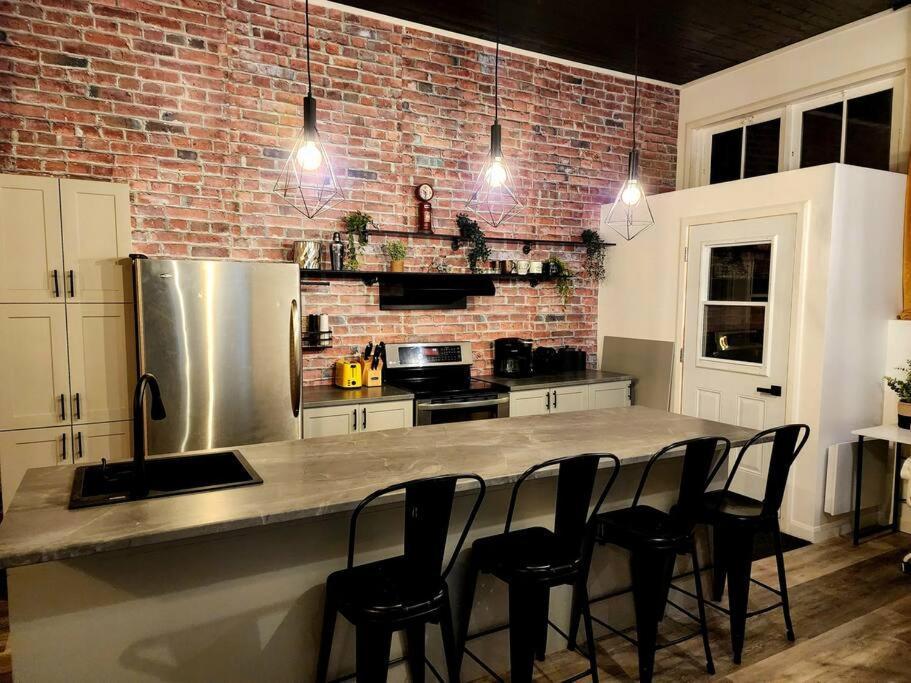 Loft Style Industriel-Centre-Ville+Parking Gratuit Québec Værelse billede